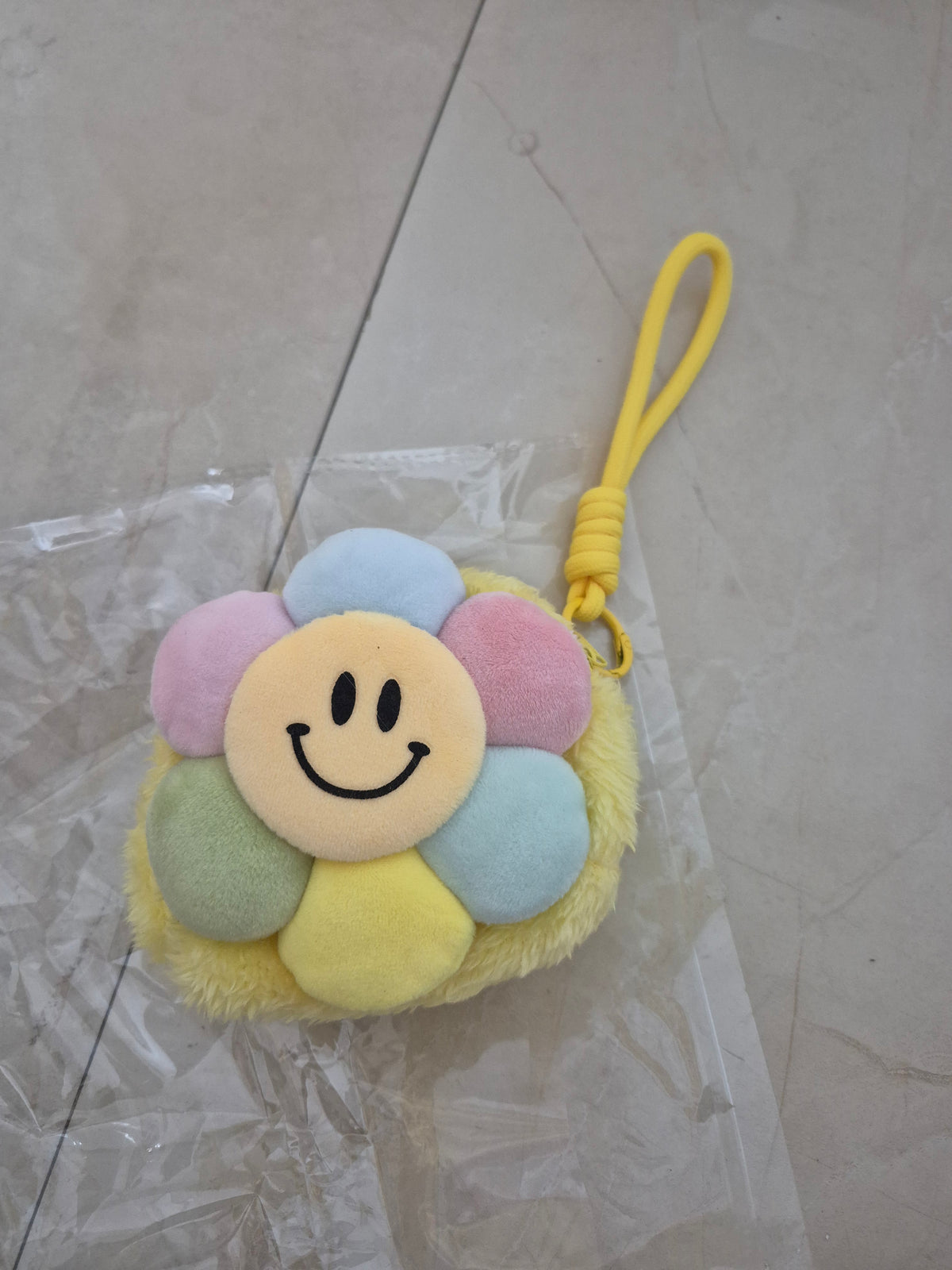 Fluffy Smiley Flower Plush Coin Purse & Bag Charm Keychain
